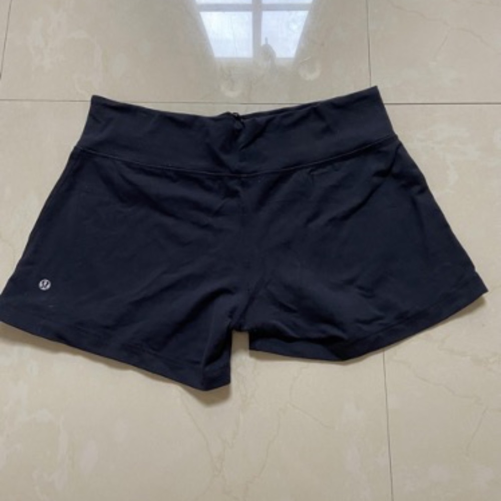 Black Lululemon black shorts size S